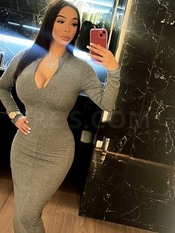 Sexy Leena