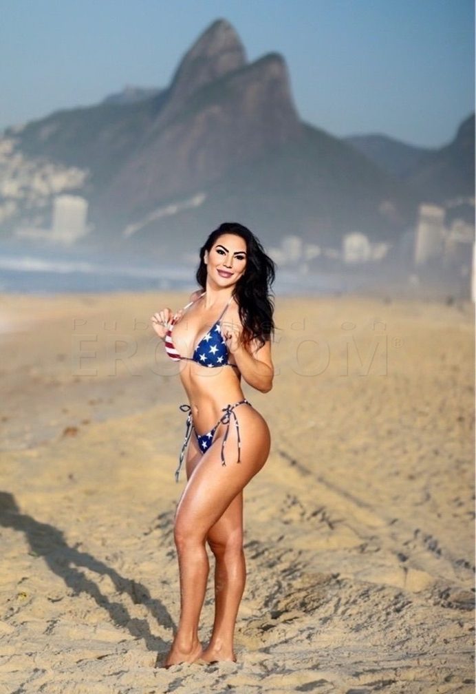 Brazilian Lela Lorena — photo 7