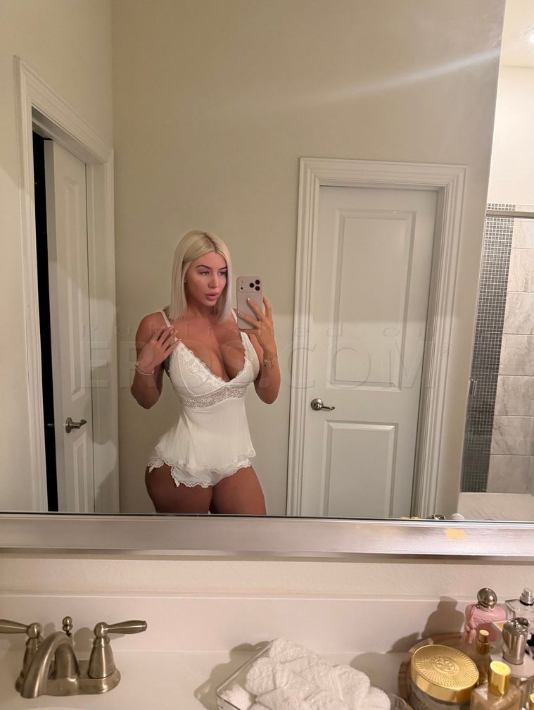 Ashley — photo 5