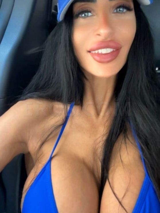 Amanda Nixxon - Manhattan