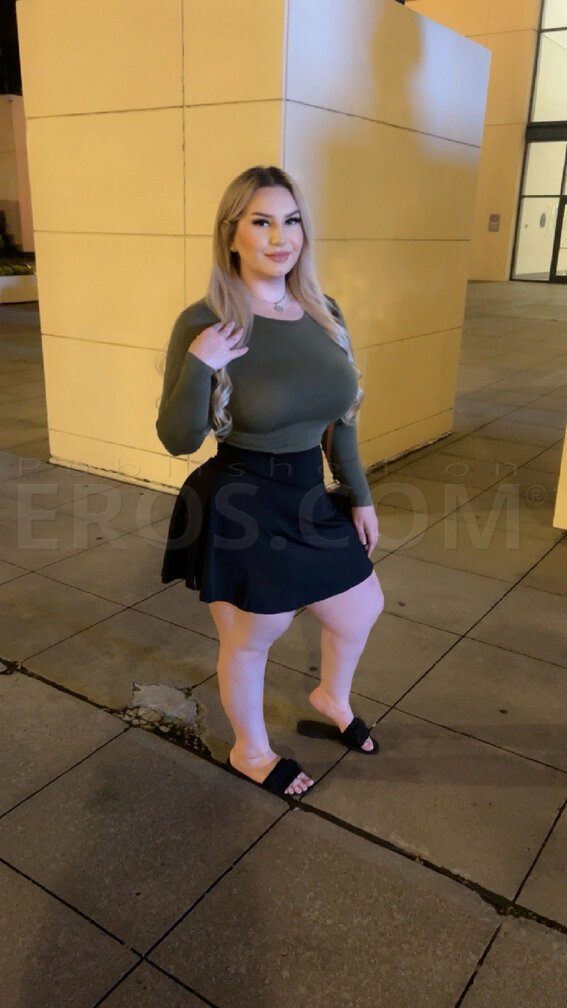 NadiaLuve in Raleigh