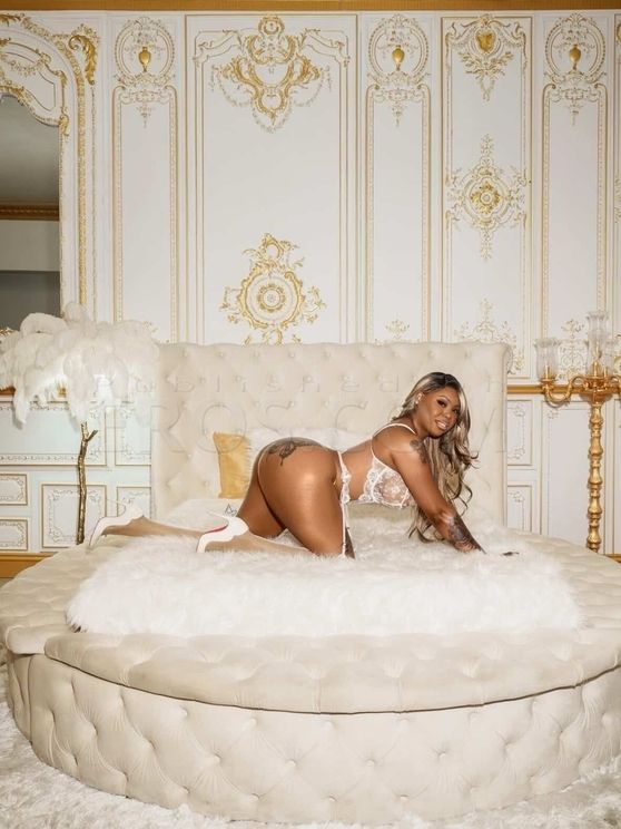 Skyla Banks
