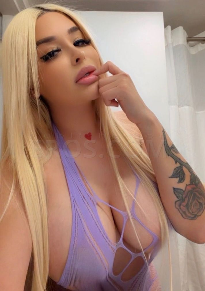 EXOTIC STEPHANIE IN Southfield