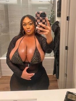 Superstar Layton Benton
