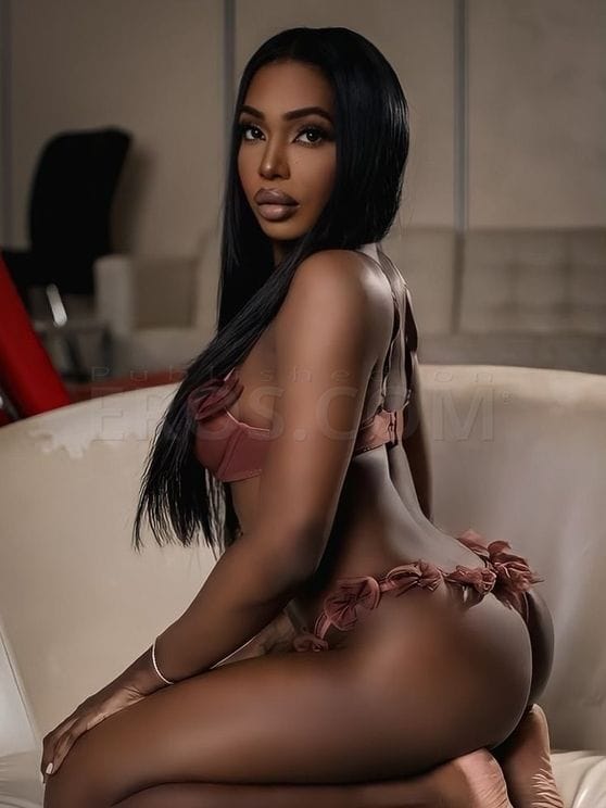 TS Amina Dior