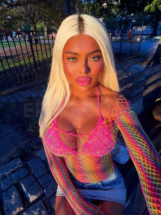 TS KYLIE
