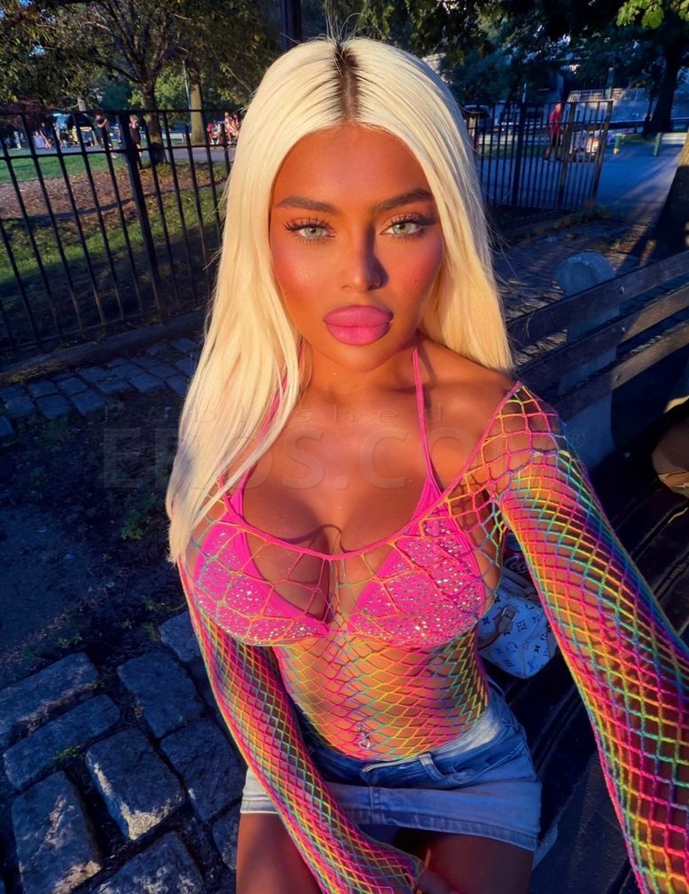 KYLIE — photo 1