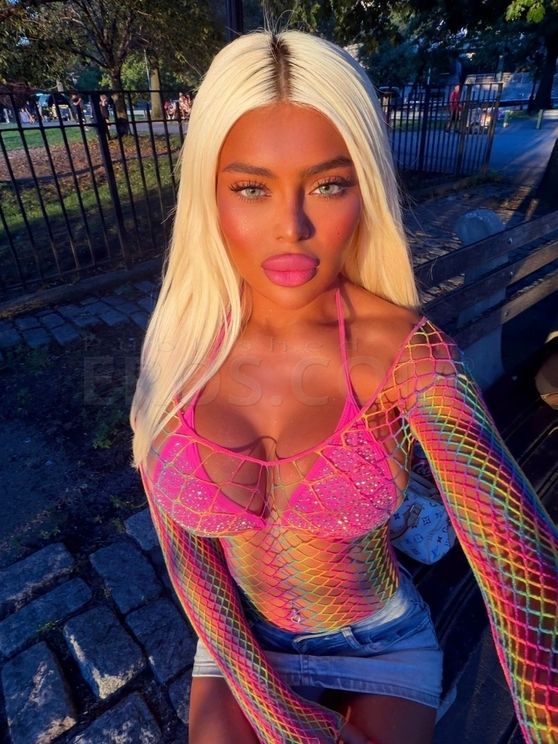 TS KYLIE