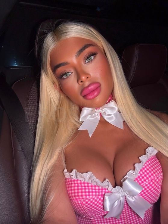 TS KYLIE