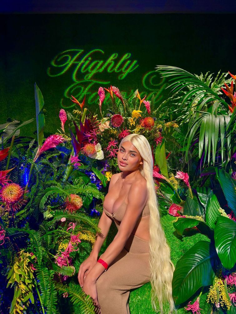 KYLIE — photo 8