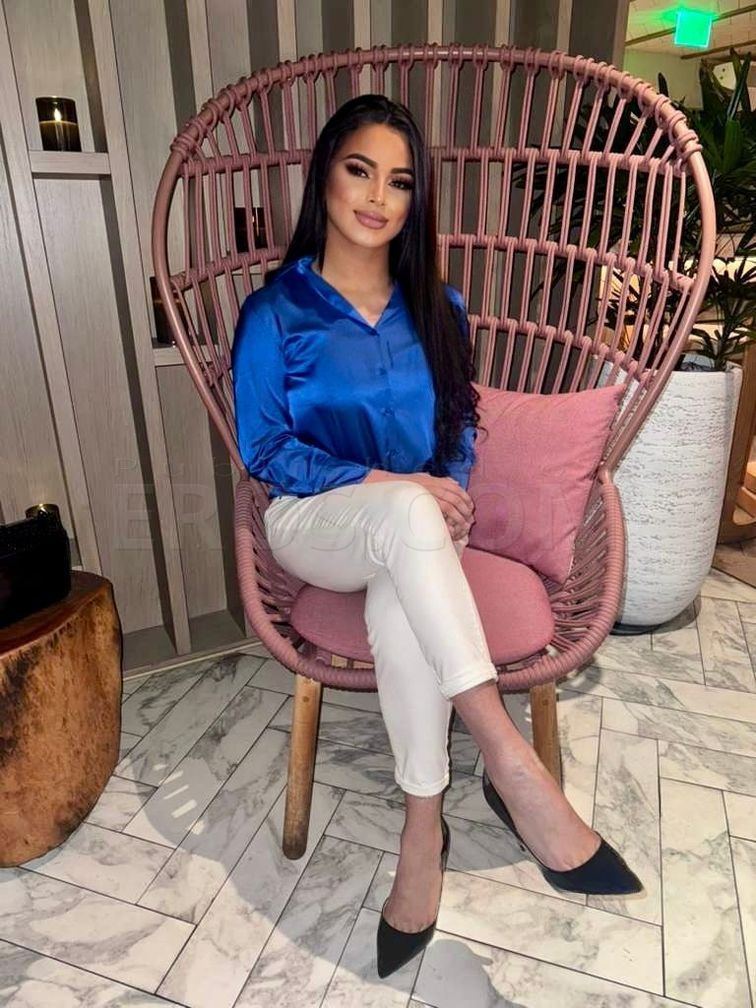 Wendy in Sterling va