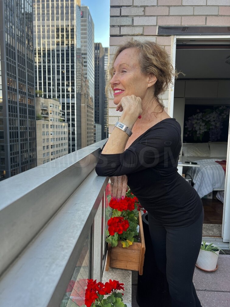 MATURE Sensual Sandy