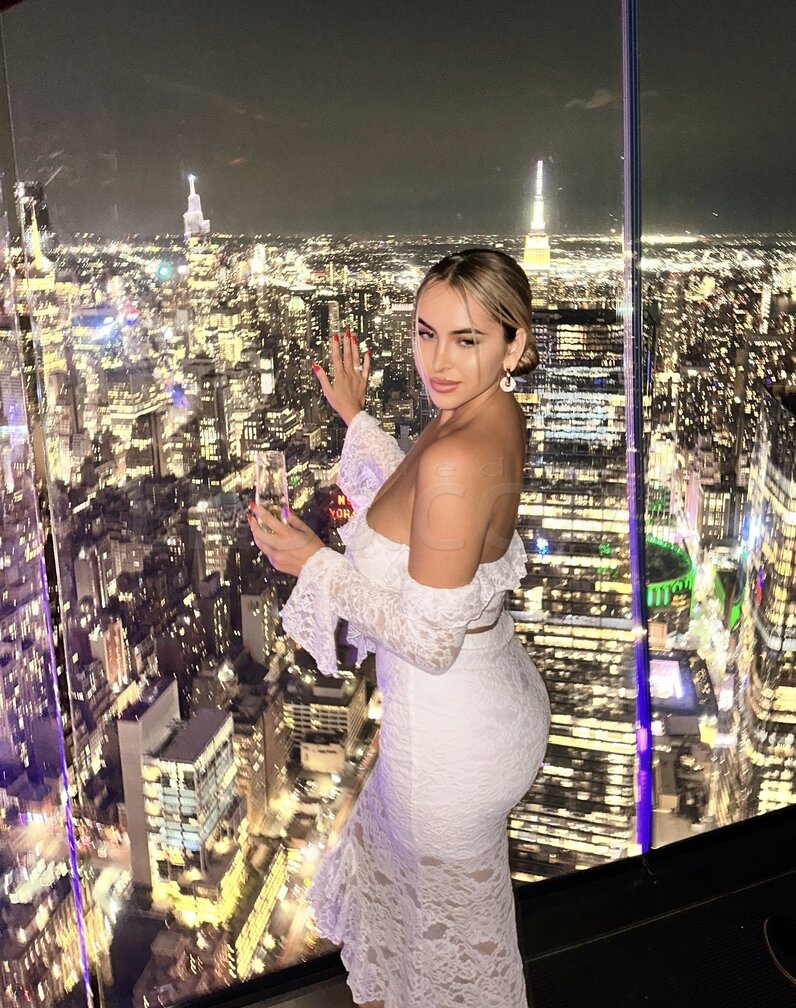 ArianaAri — photo 7