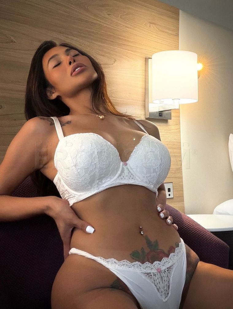 Hot Filipina — photo 2