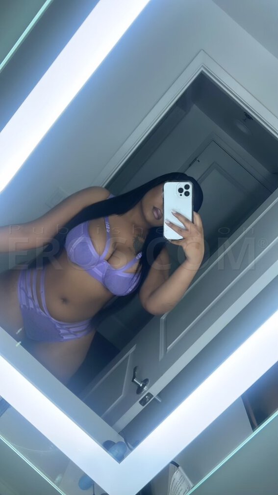 Ellie Marie — photo 2