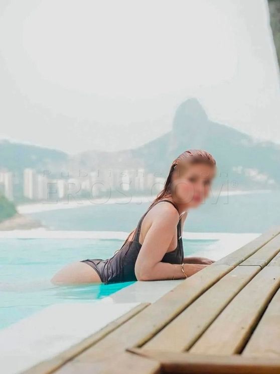 ELLE BRAZIL - NOVI