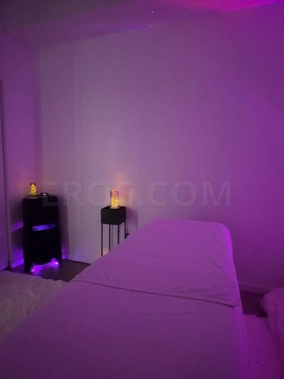 TS Relaxing Massage