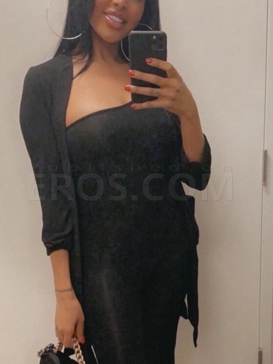 East Indian mixed Riya