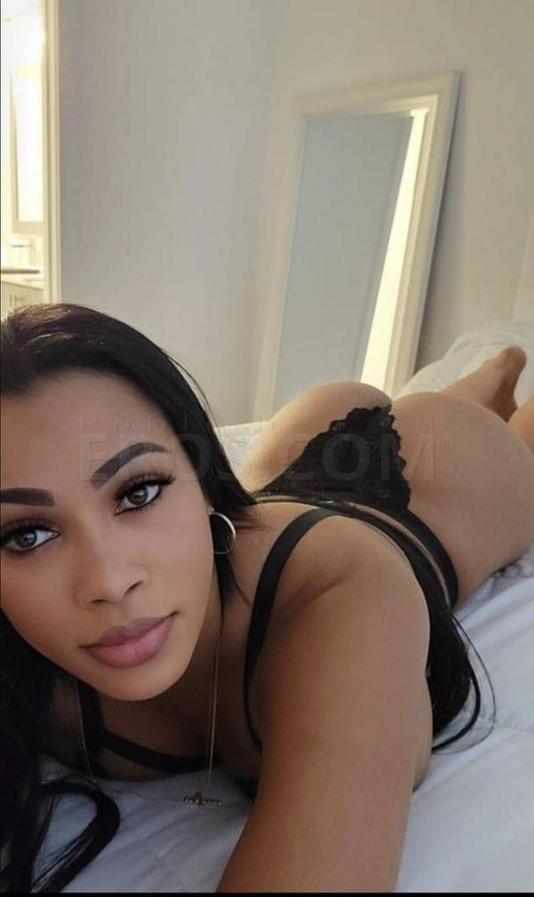 Naomi — photo 3