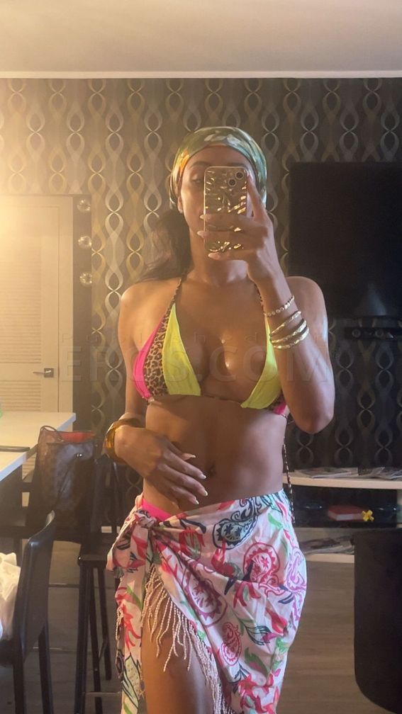 Summer Bradshaw Tysons Corner