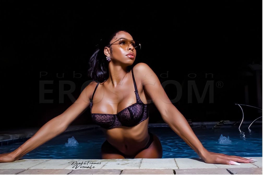 TS Summer Bradshaw — photo 2