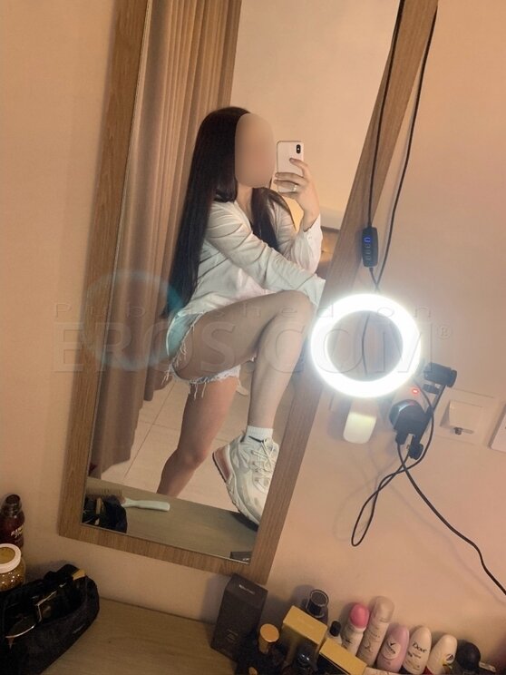 Melania BrightShine