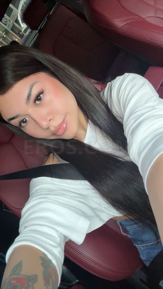 BELLA — photo 1
