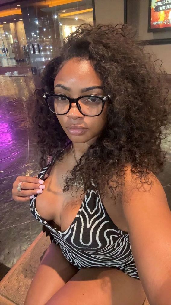 VIP Mya