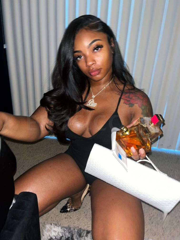VIP Mya