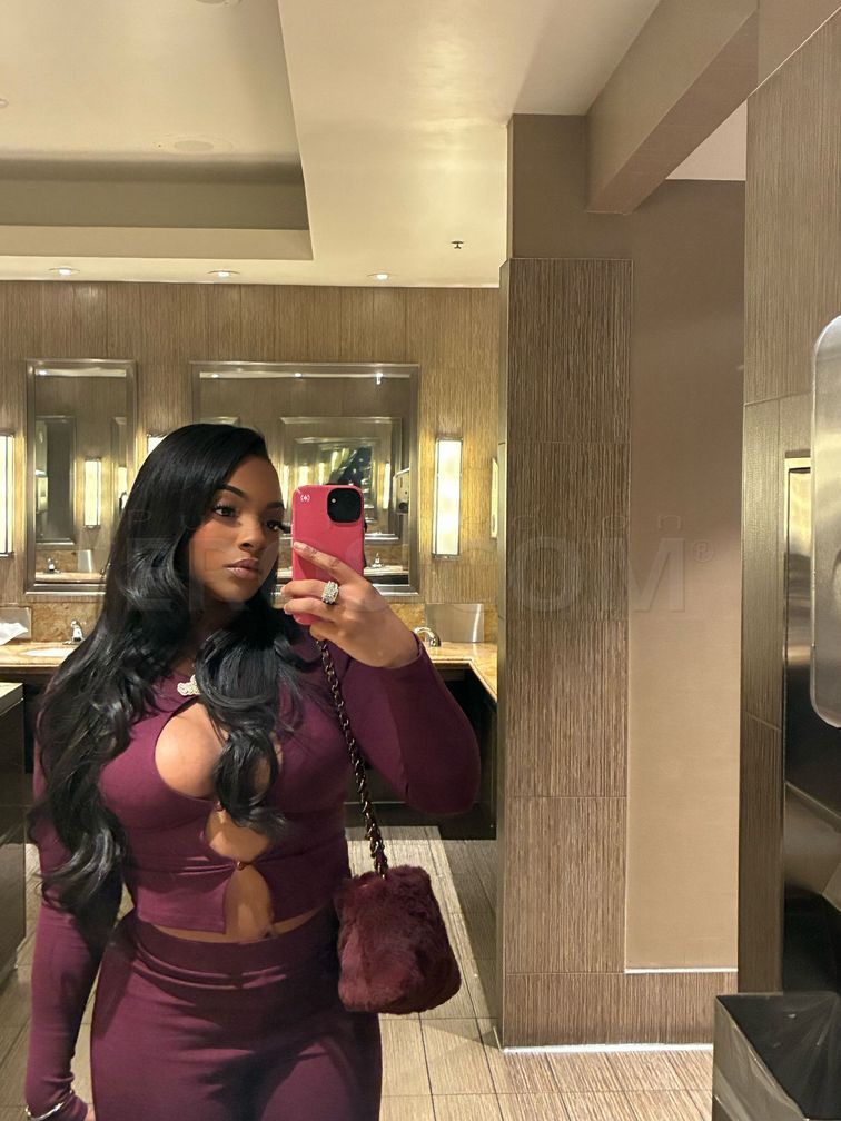 VIP Mya