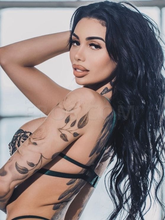 ARIANA STARR