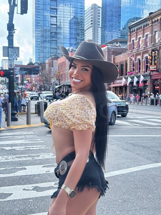 TS Sharlot Ortiz