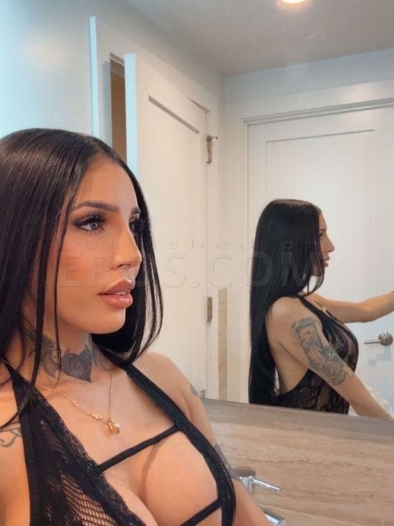 Mia