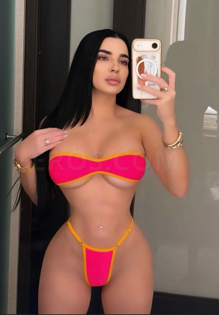 Alisha — photo 1