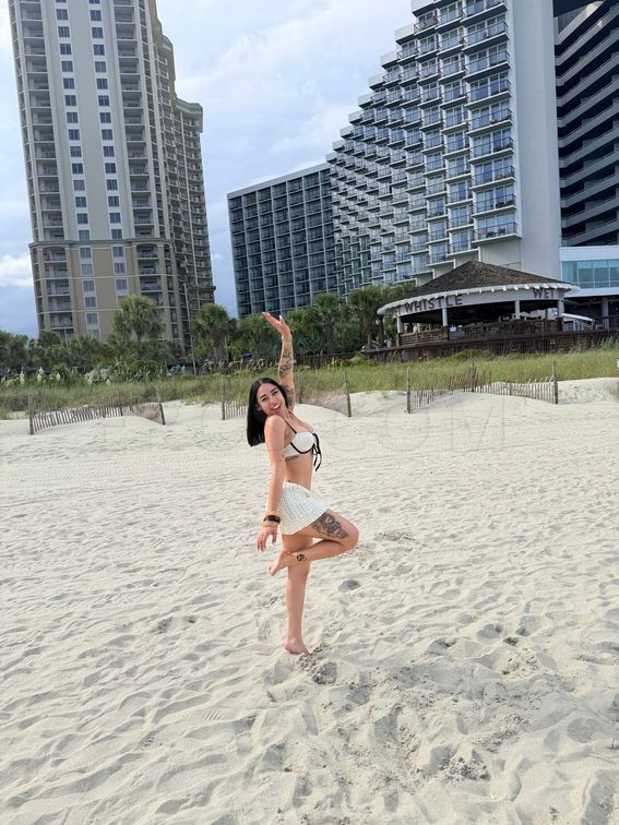 Chloe — photo 4