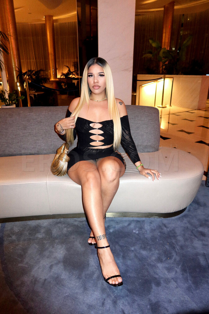 VALENTINA AVAILABLE 24HR