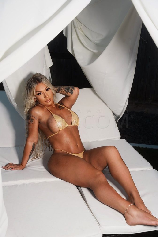 April Rene — photo 2