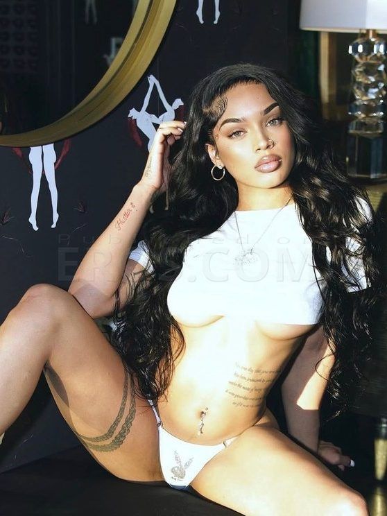 Ri Ella