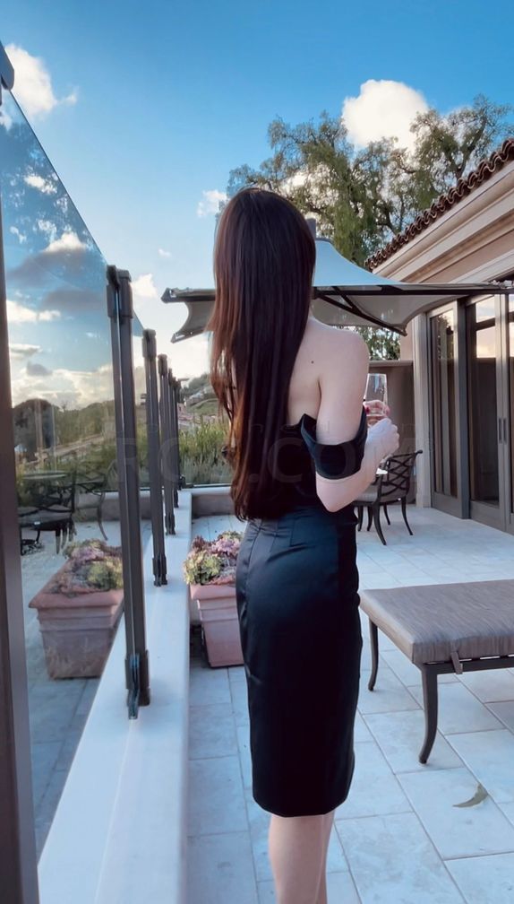 European lady in Sunnyvale