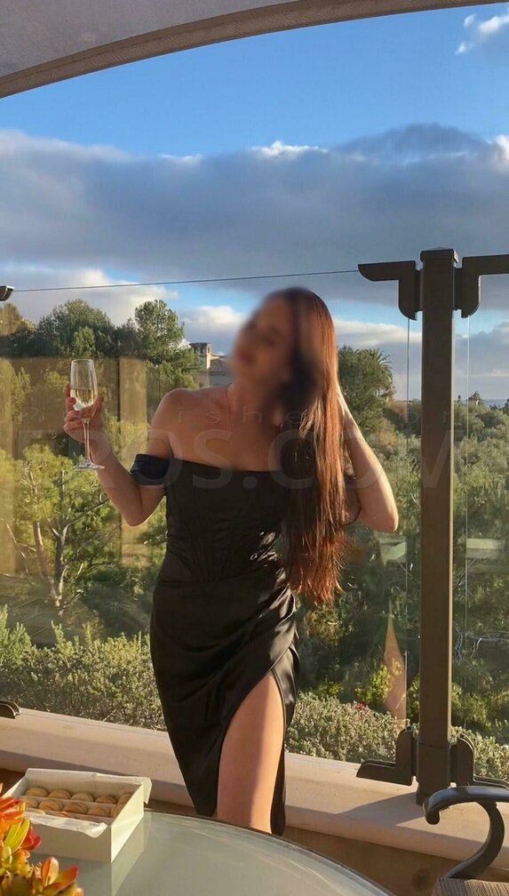 European lady in Sunnyvale