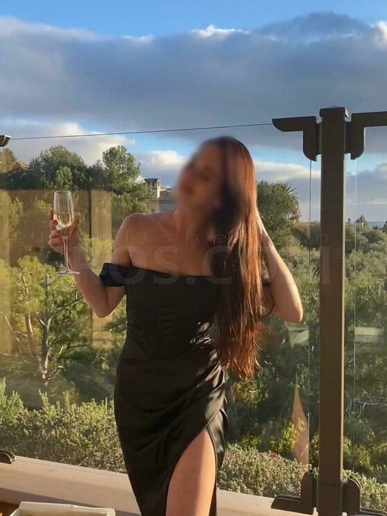 European lady in SF