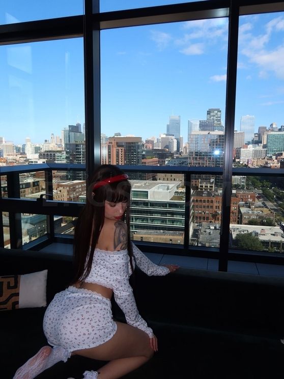CAMILA PETITE