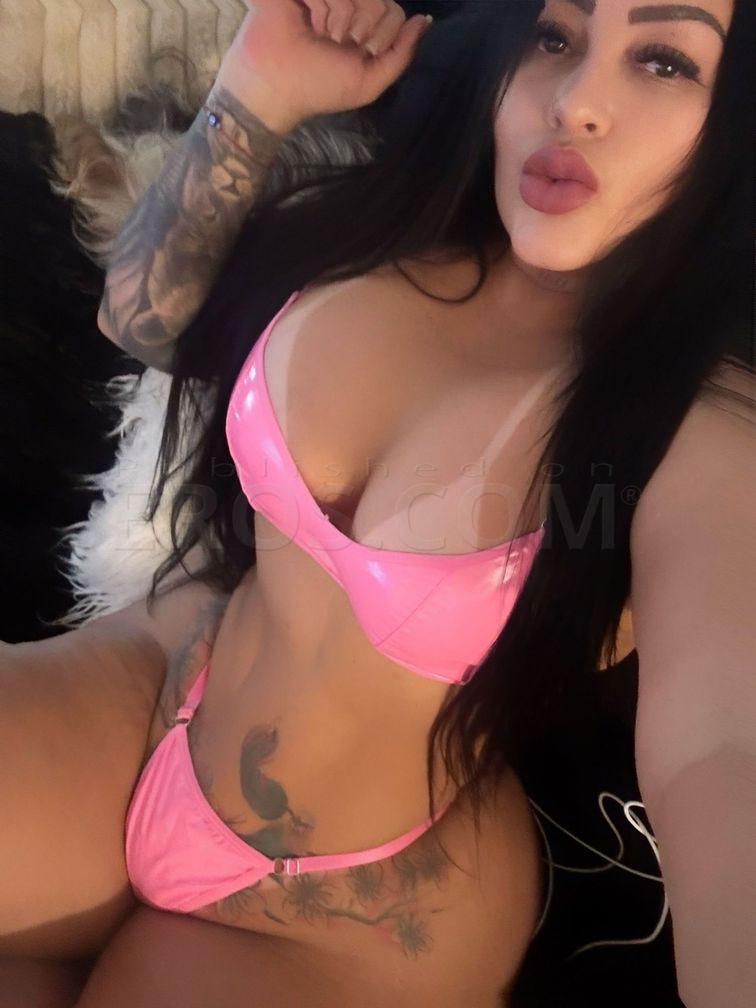 Pamela in green tree