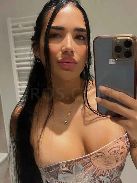 Mia