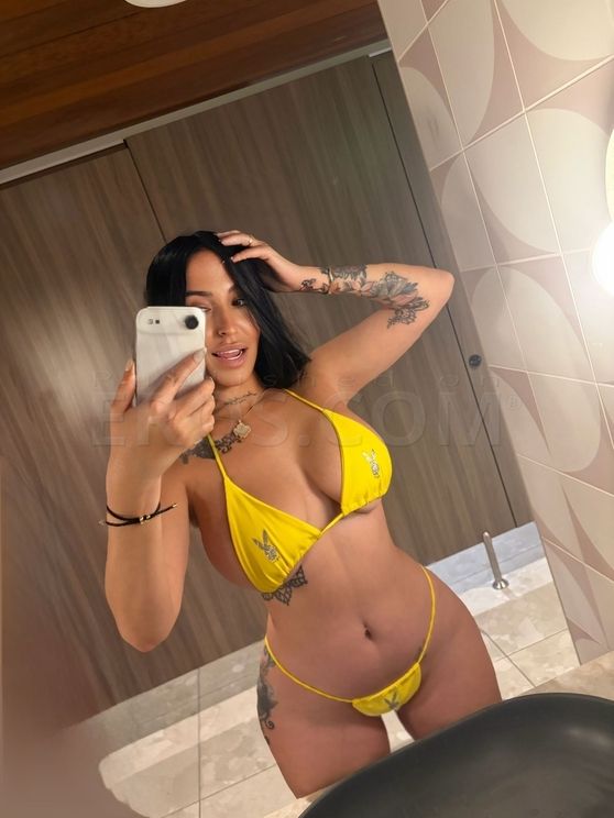 Mia