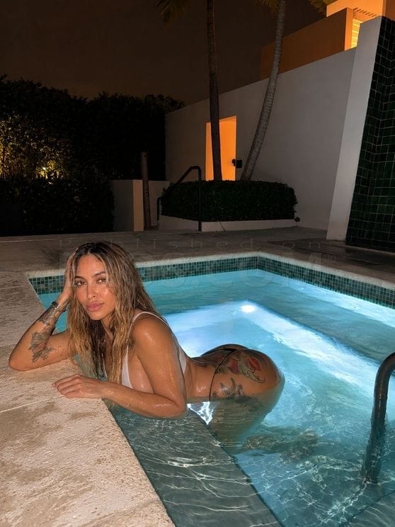Mia
