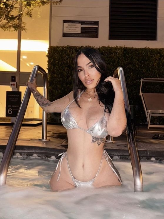 Mia