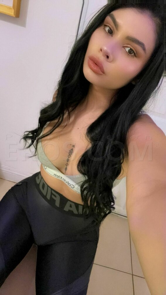 Isabella visiting DOWNTOWN LA