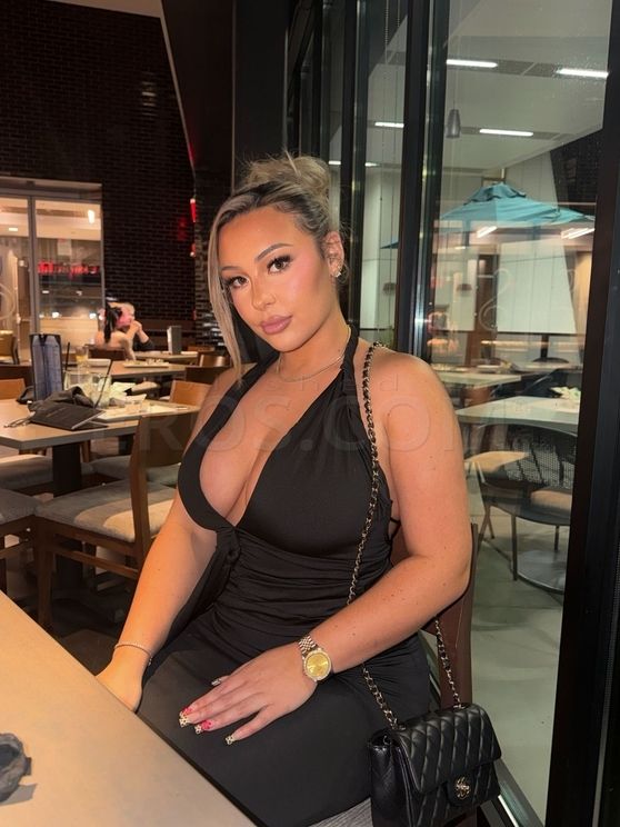 Sexy Lexi