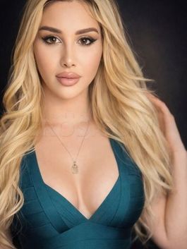 TS BLONDE BOMBSHELL KENDALL